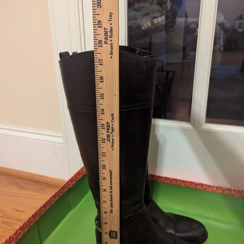 Tory Burch brown and well made  Boots‎ classy Size 7M
